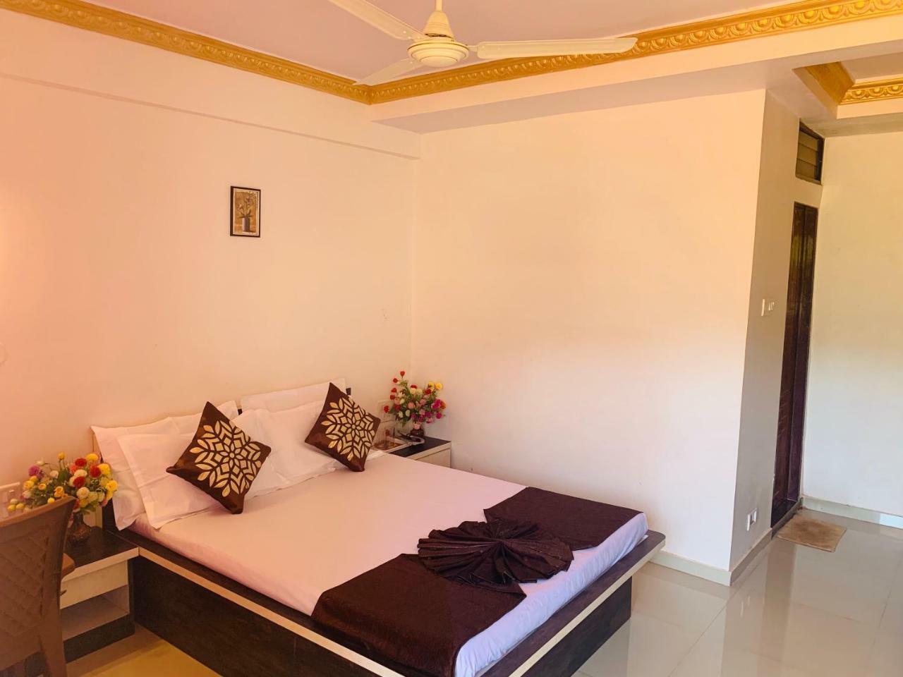 Stay Classy Mahābaleshwar Extérieur photo