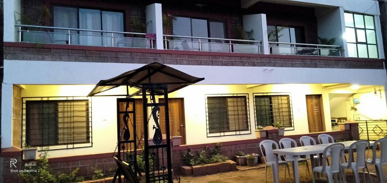 Stay Classy Mahābaleshwar Extérieur photo